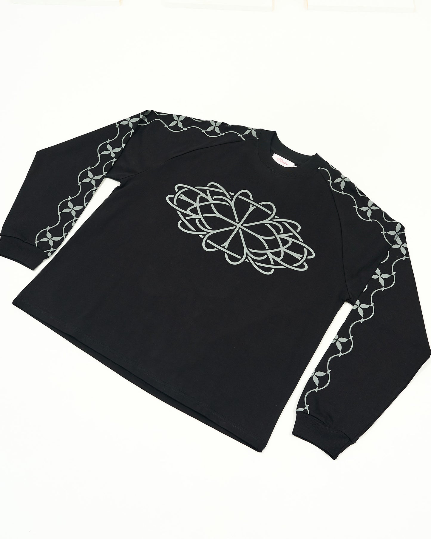 Heart Knot Long Sleeve Black