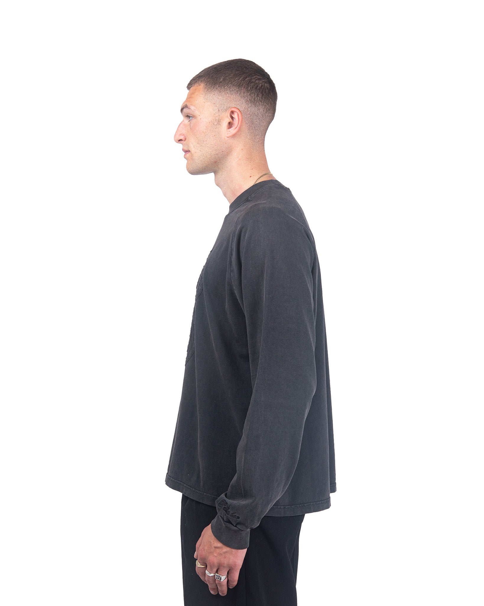 Triskele Appliqué L/S - Washed Black